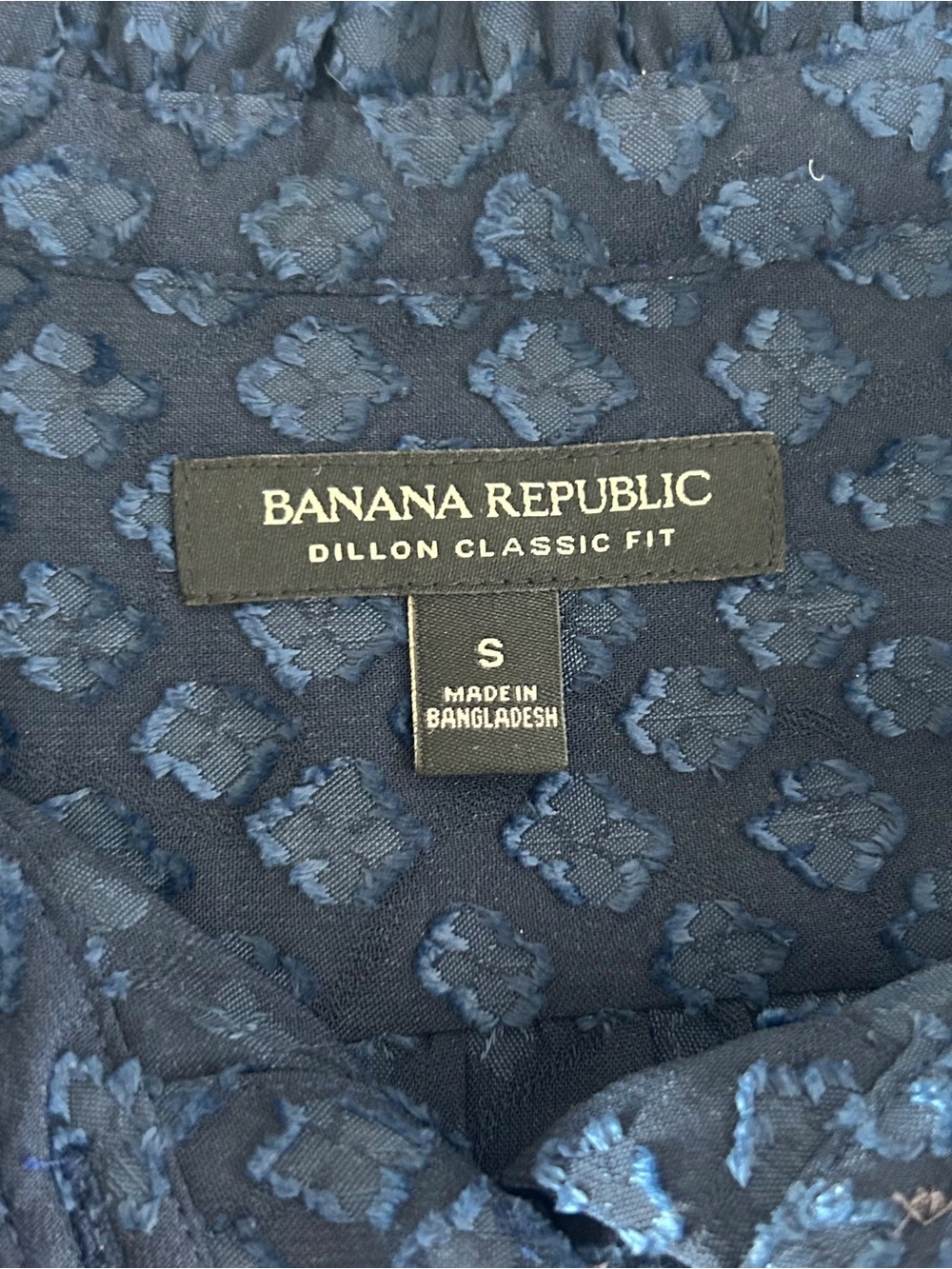 4/$20 Banana Republic Dillon Classic Fit Navy Textured Jacquard Ruffle Blouse S - Picture 4 of 5
